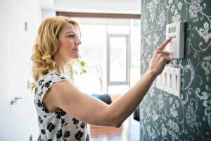 Enjoy the Benefits of Programmable Thermostats